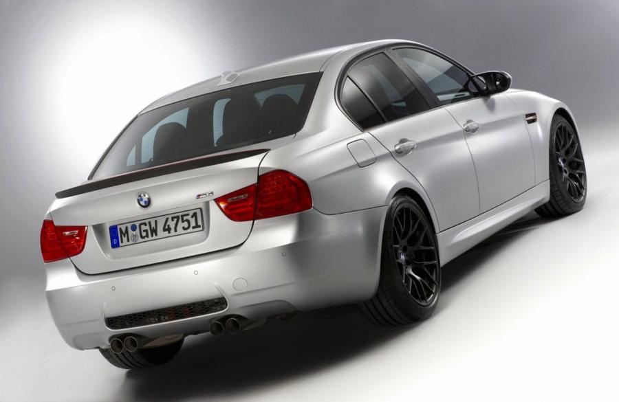  BMW M3 CRT 2011 года  (фото 21 из 76)